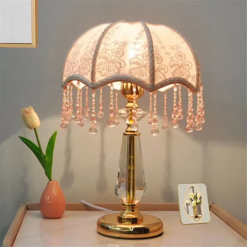 Fransız Tarzı, Yaratıcı Krista - Light Switch incelemesi ve fiyatı